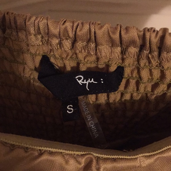 Dress - Picture 3 of 4